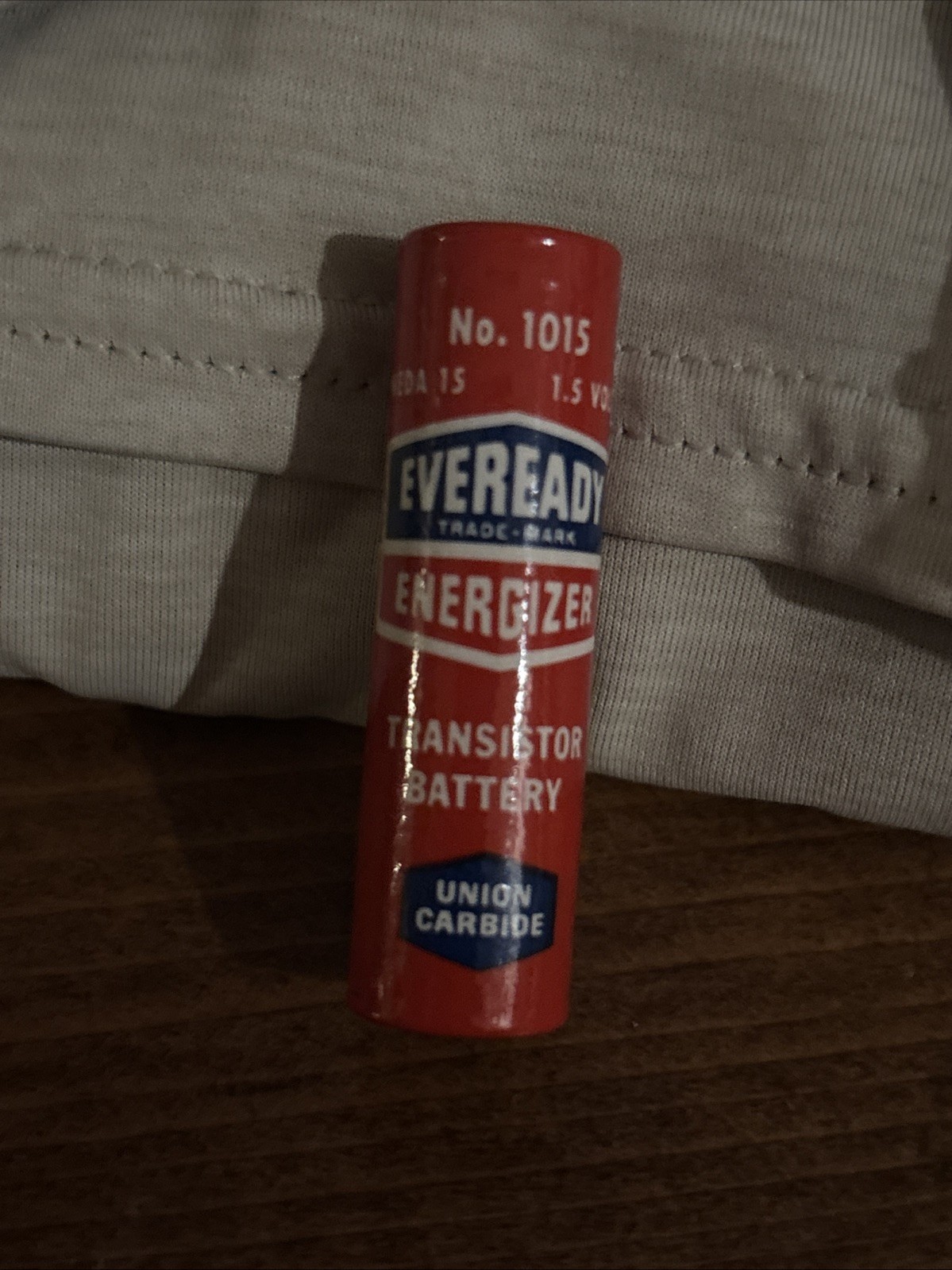 Vintage 1960s–1970s Eveready Energizer No. 1015 Batteries.Union Carbide.Lot of 8