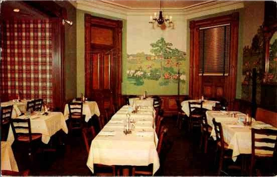 Postcard Washington, D.C. Tally-Ho Restaurant interior view PM 1957