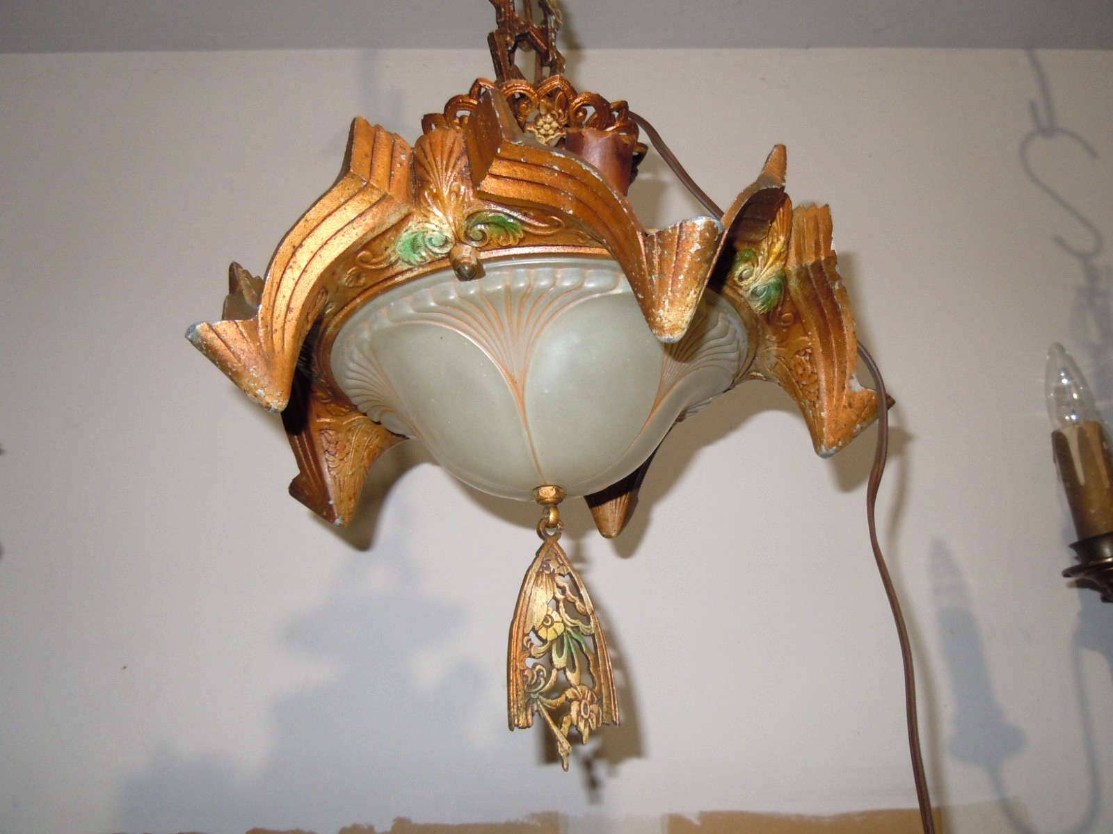 VINTAGE / ANTIQUE ORIGINAL SMALL MARKEL 6 SOCKET 5 BATWING SLIP SHADE CHANDELIER VINTAGE / ANTIQUE ORIGINAL SMALL MARKEL 6 SOCKET 5 BATWING SLIP SHADE CHANDELIER