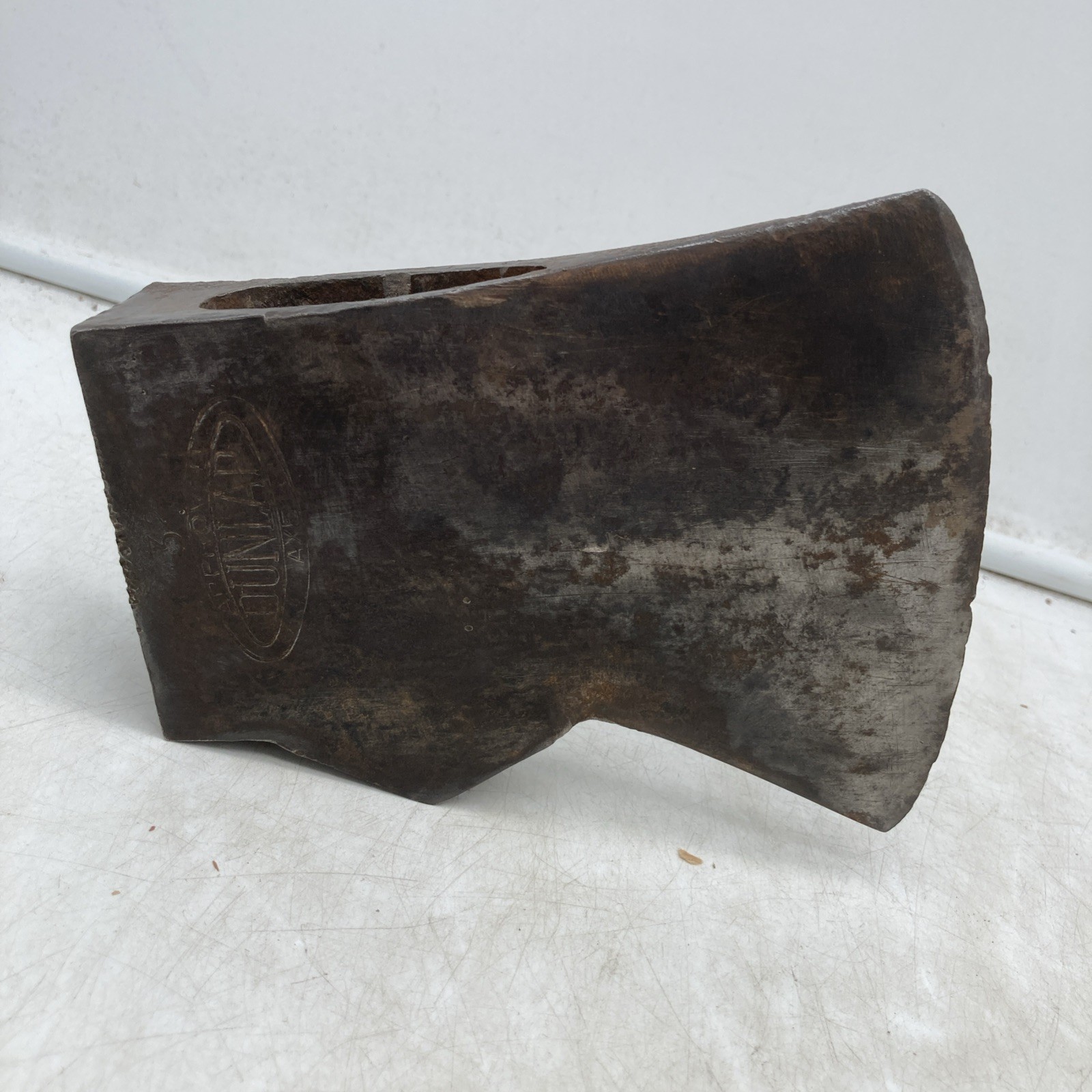 Vintage Approved Dunlap Oval Logo 32 Single Bit Ax Head 3.5 lb Felling Axe USA