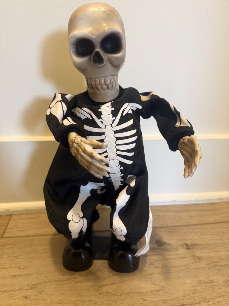 Gemmy Groovin Ghoul Dancing Halloween Skeleton B2/T3 Raver 