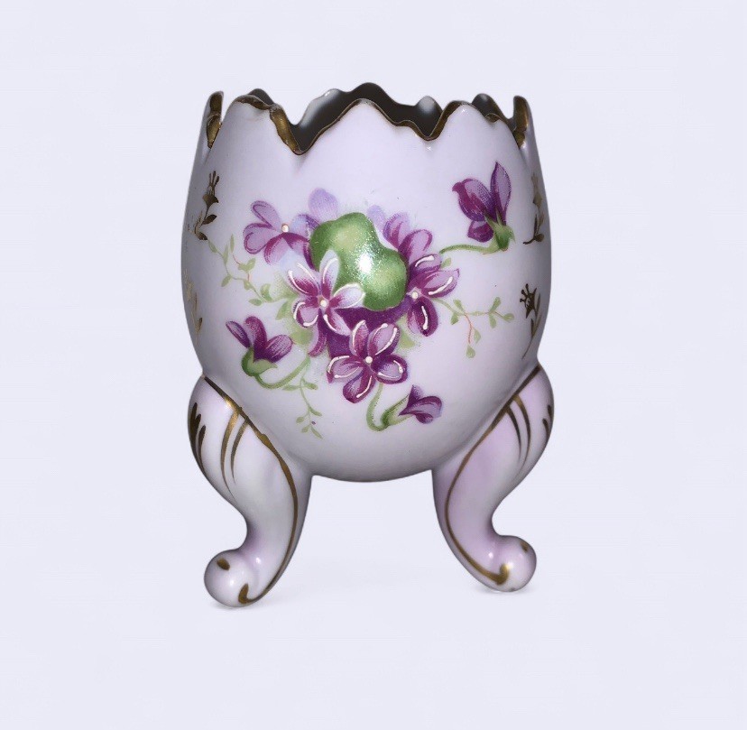 Vtg Napco Porcelain Light Blue Purple Flower Cracked Egg 3-footed Vase VC500 Vtg Napco Porcelain Light Blue Purple Flower Cracked Egg 3-footed Vase VC500