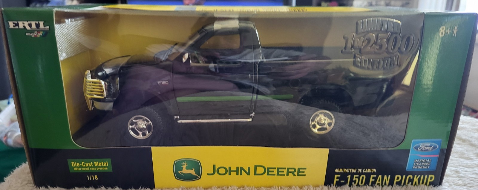 John Deere F-150 Fan Pickup 1/18 Die-Cast Metal Agriculture Original 2005 ERTL 