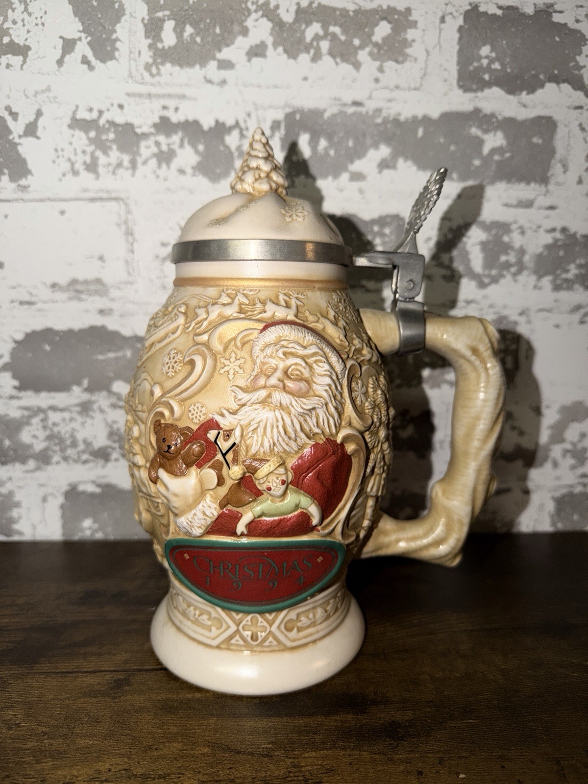 Beautiful Ornate Vintage Ceramarte AVON 