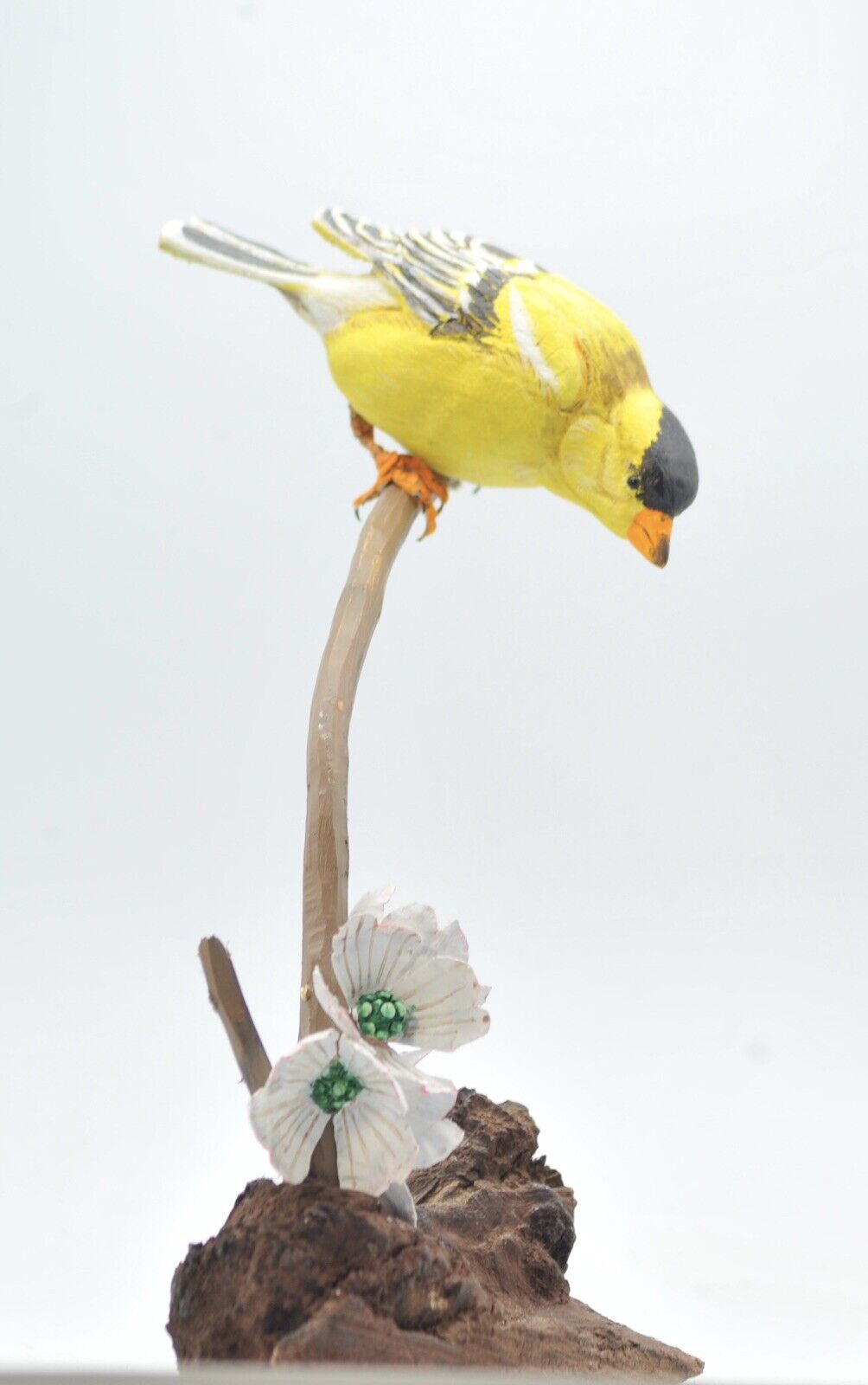American Gold Finch Bird life size scupture,fine Wood Carving