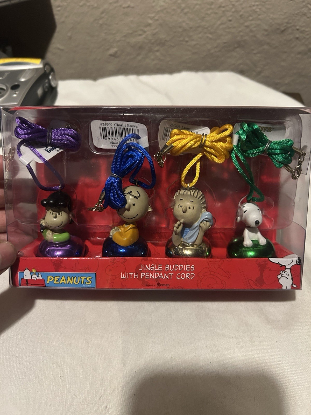 Charlie Brown Snoopy Lucy Linus Cartoon Peanuts Jingle Bell Buddies Ornaments