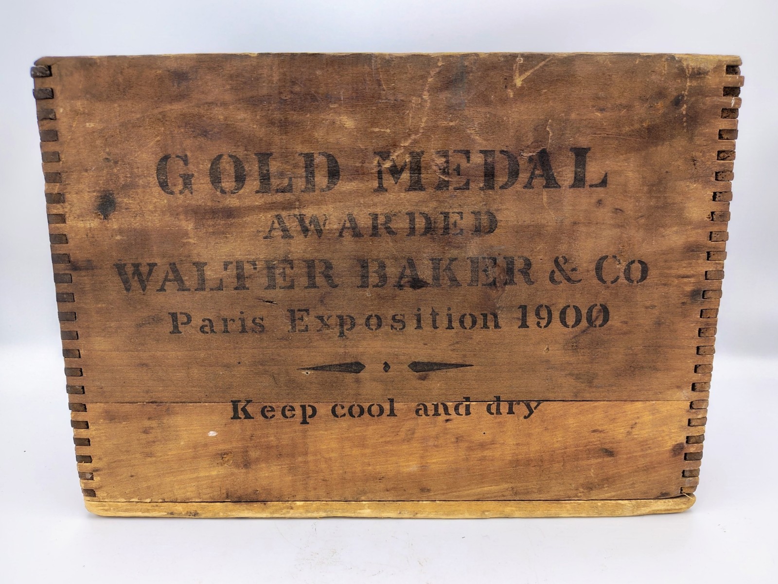 Antique W.H. Baker’s Chocolate Wood Box Paris Exposition 1900 Primitive