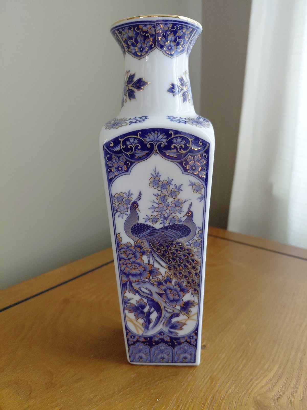 Vintage Japanese Double Royal Peacock Gilded Gold White Blue 8\