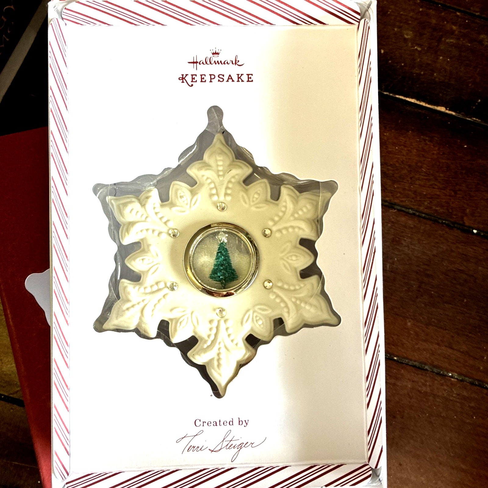 NIB 2015 Hallmark Keepsake Ornament Season of Wonder NIB 2015 Hallmark Keepsake Ornament Season of Wonder