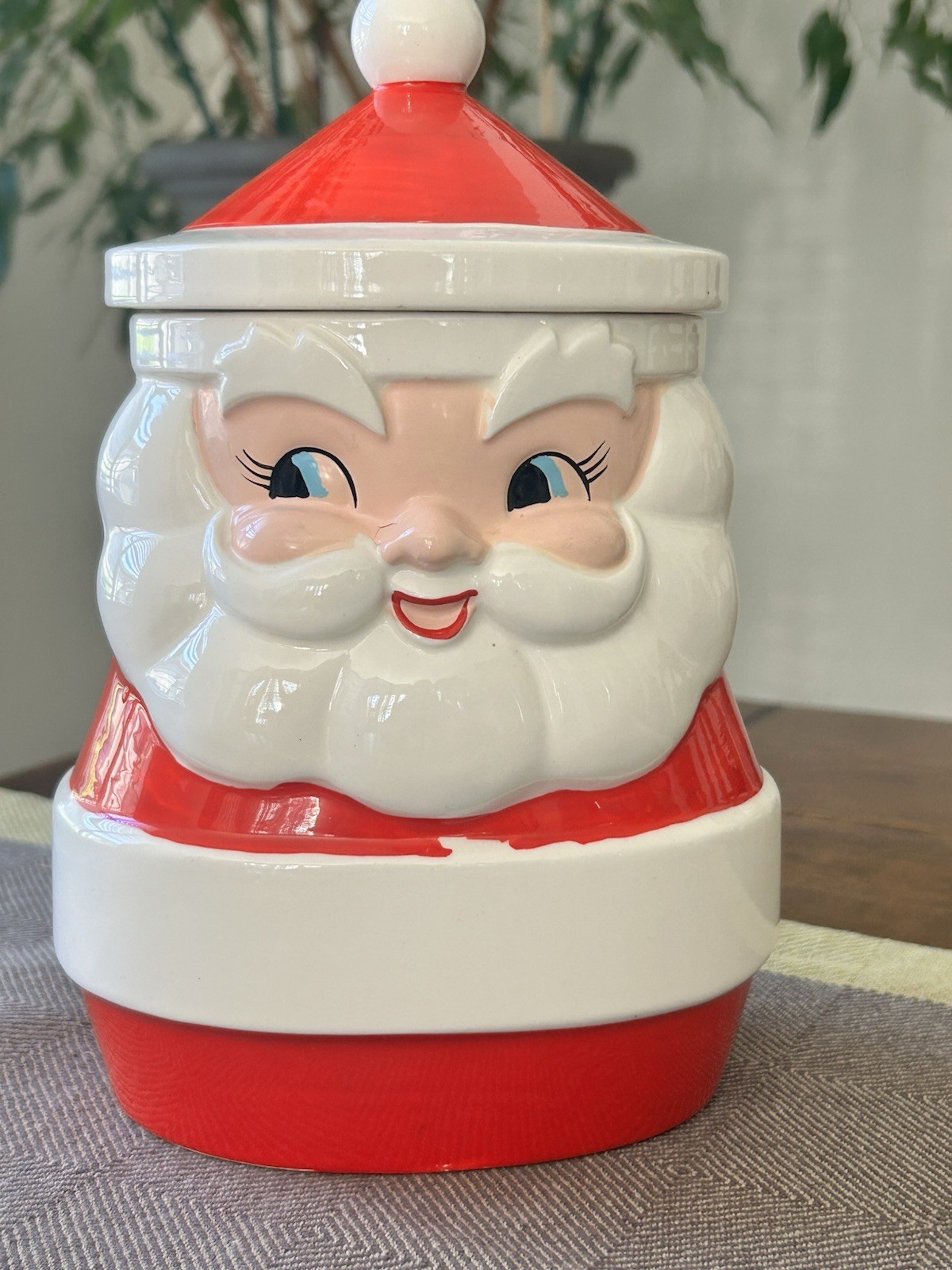 Vintage Takahashi 9.5-inch Ceramic Santa Claus Cookie Treat Jar and Hat Lid Rare