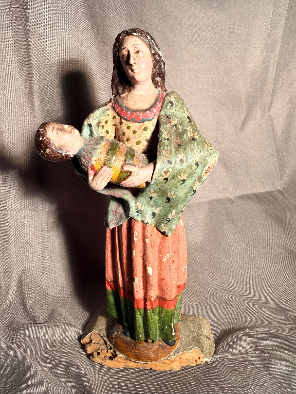 santos antique