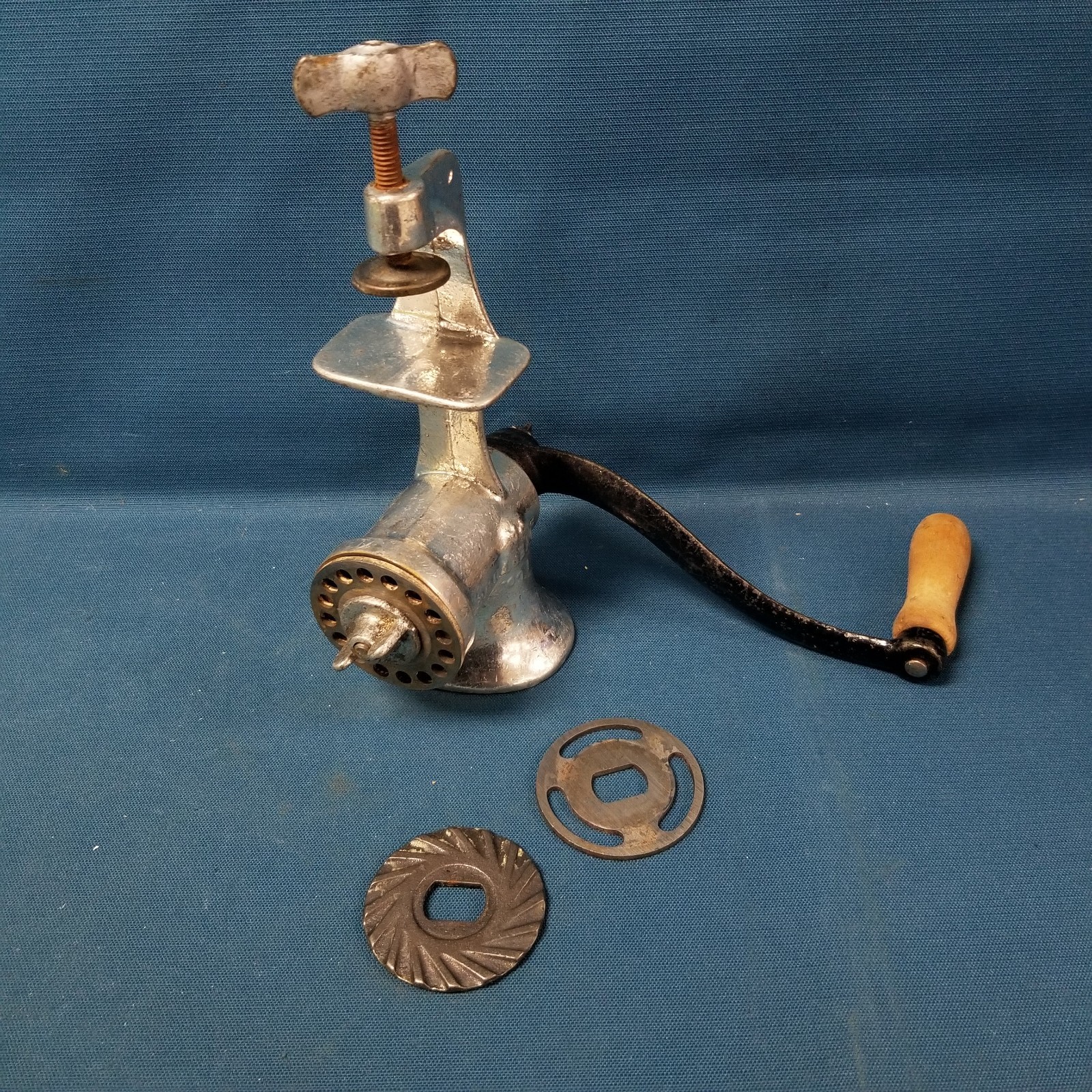 Vtg Keystone 10 Cast Iron Clamping Manual Food Grinder USA Chrome/Black 3-Blades