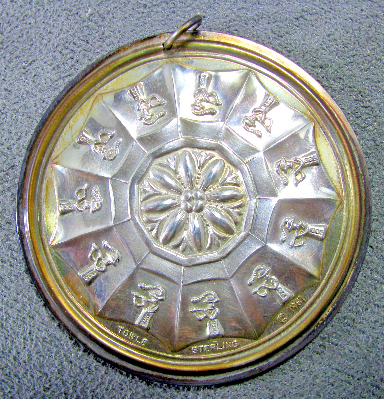 1981 Towle Sterling Silver 12 Days Christmas Ornament 11 Pipers Medallion
