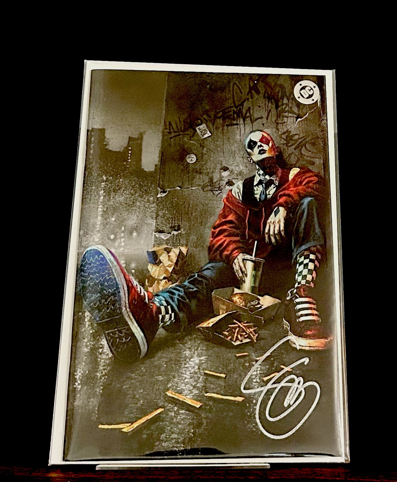 SIGNED SCOTT SNYDER -ABSOLUTE BATMAN #22 MASTRAZZO FOIL HARLEY QUINN W/ COA SIGNED SCOTT SNYDER -ABSOLUTE BATMAN #22 MASTRAZZO FOIL HARLEY QUINN W/ COA
