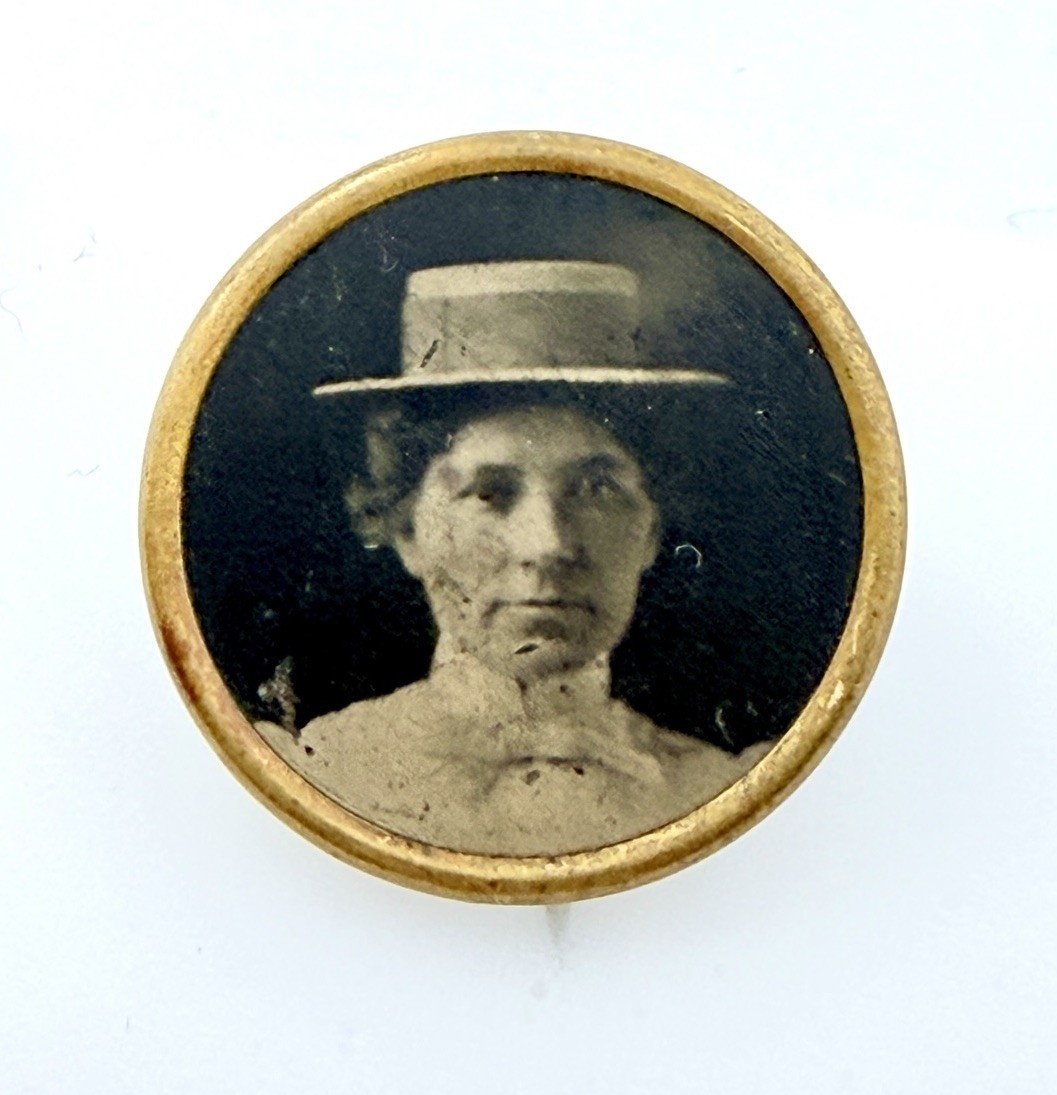 Old Orchard Pier Maine Antique 1895 Souvenir Pin Whitehead & Hoag Pinback Button