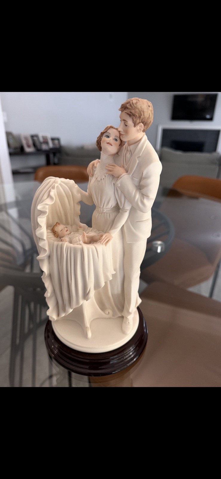 Giuseppe Armani Porcelain Figurine Proud Parents