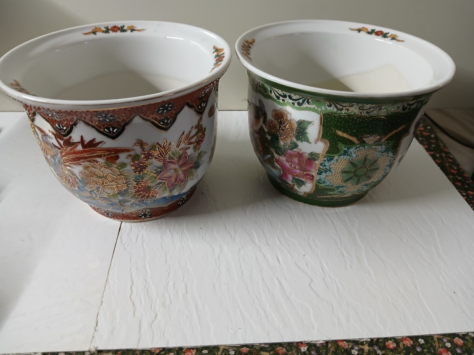 Pair Of Signed Vintage Chinese Hand Painted Pot Planters. Details In Description Pair Of Signed Vintage Chinese Hand Painted Pot Planters. Details In Description