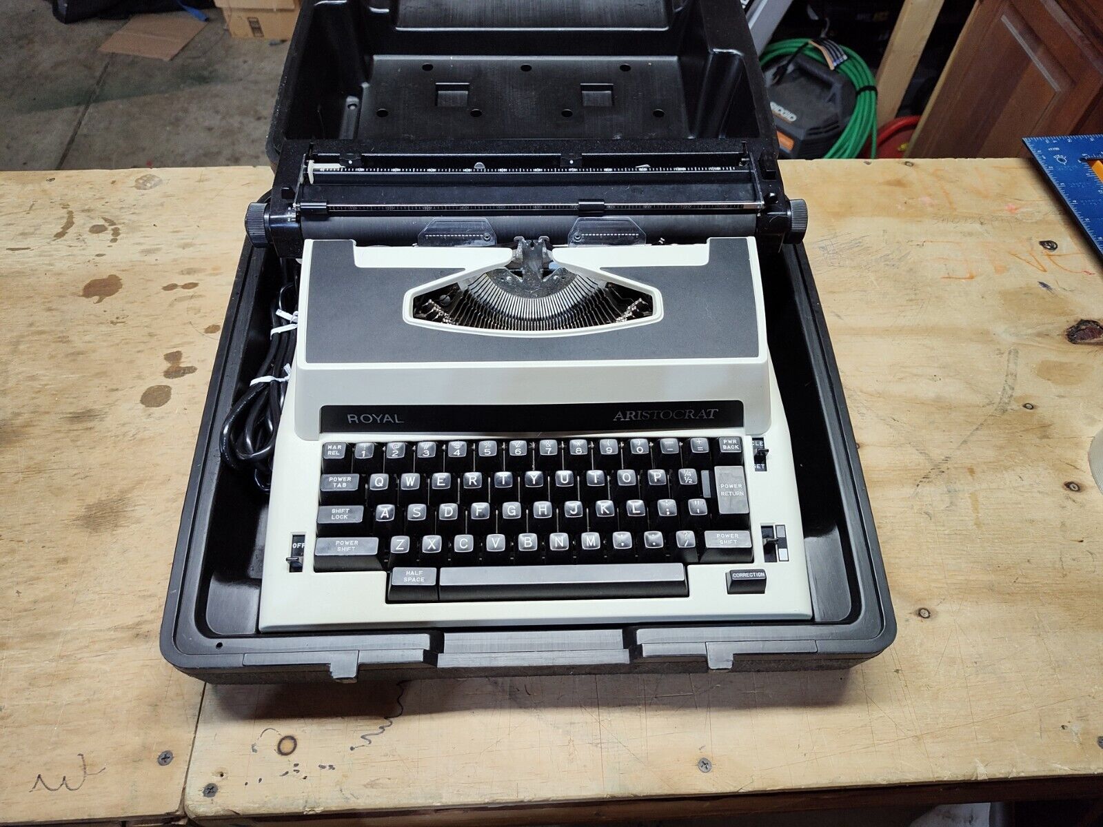 Vintage Royal Aristocrat Portable Electric Typewriter With Case - WORKS