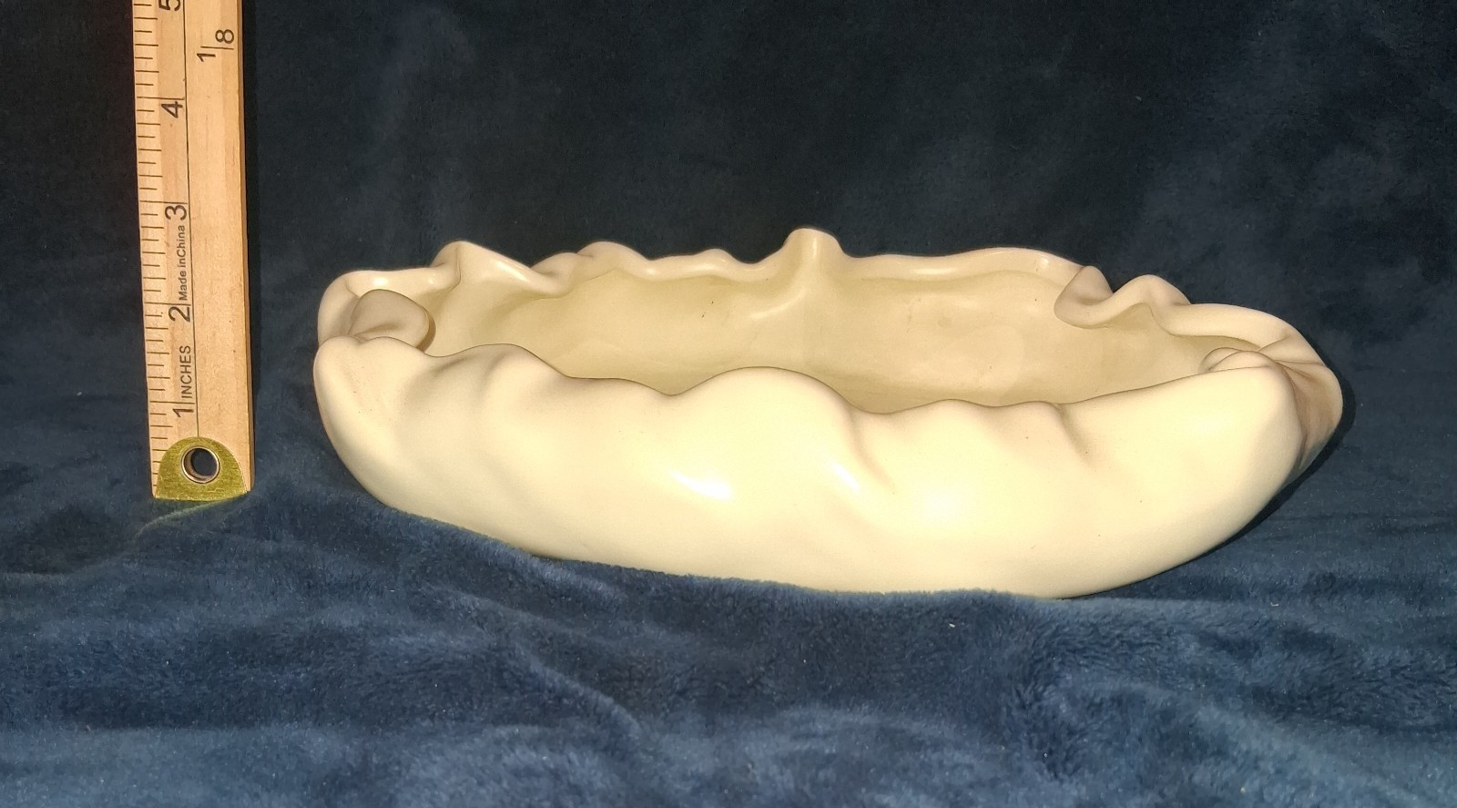 Vintage McCoy Pottery Trail Ruffled Dish Cream Ceramic Bowl Planter USA 737