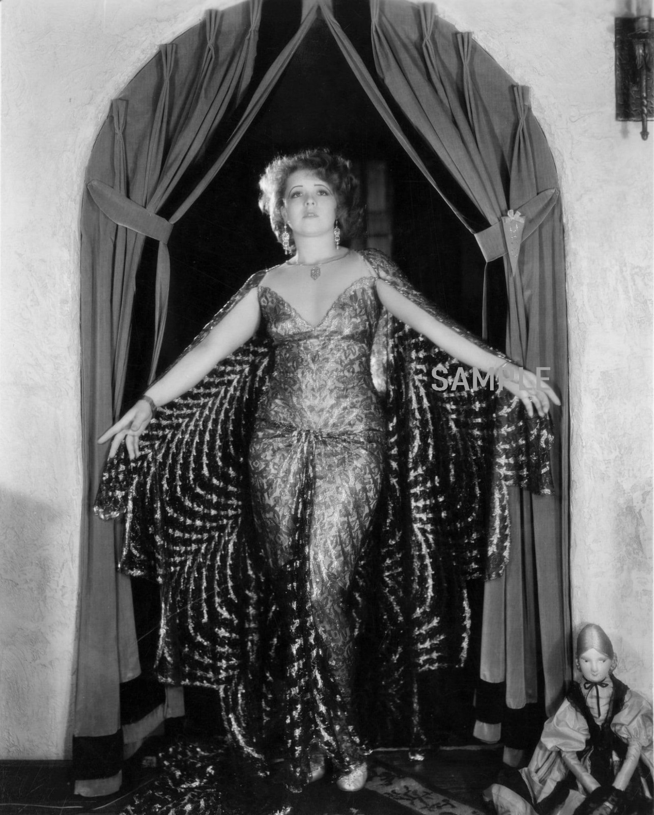 Early Film Favorite CLARA BOW Photo   (218-F)