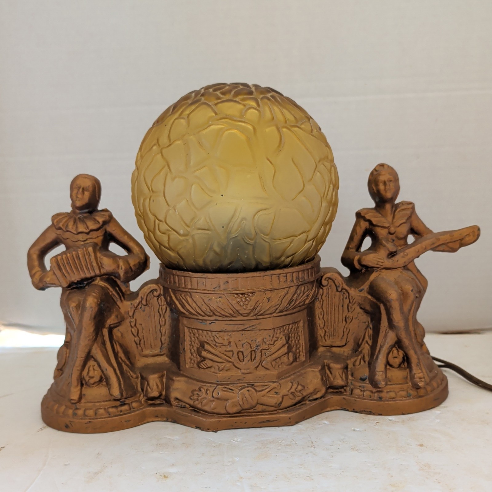 1930\'s Antique Art Deco Harlequin musicians bronze spelter table Lamp 1930\'s Antique Art Deco Harlequin musicians bronze spelter table Lamp