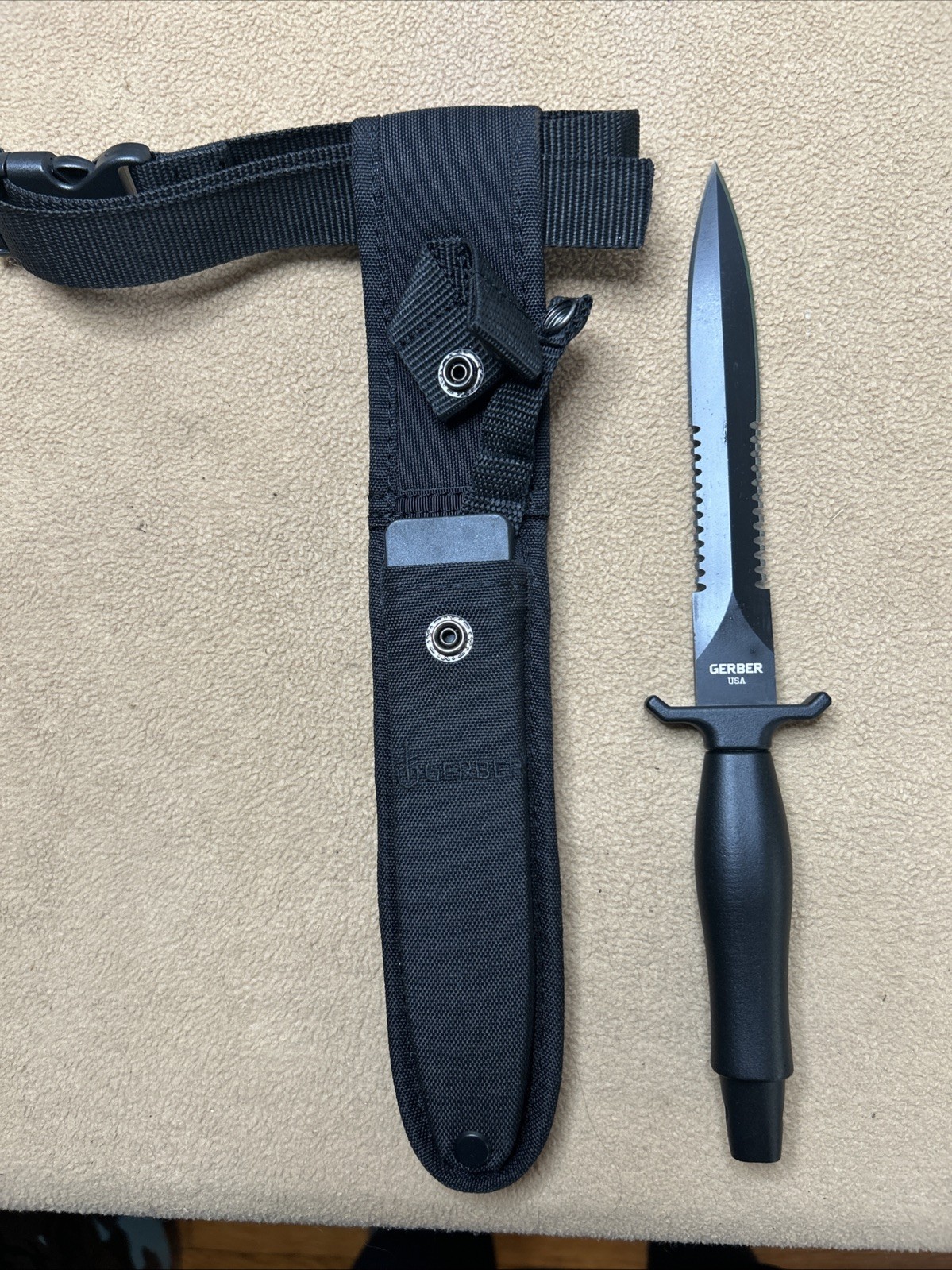 Gerber MK II Combat Knife with Sheath Case Kept Never Used