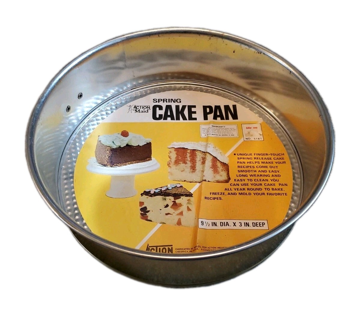 Vintage 70s Metal SPRING Cake Pan by Action Industries 9.5\