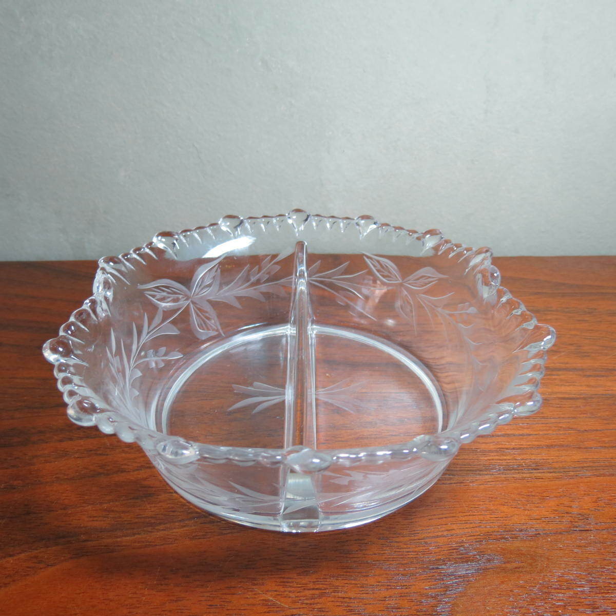 Paden City Glass Pattern 555 Divided Bowl with cutting