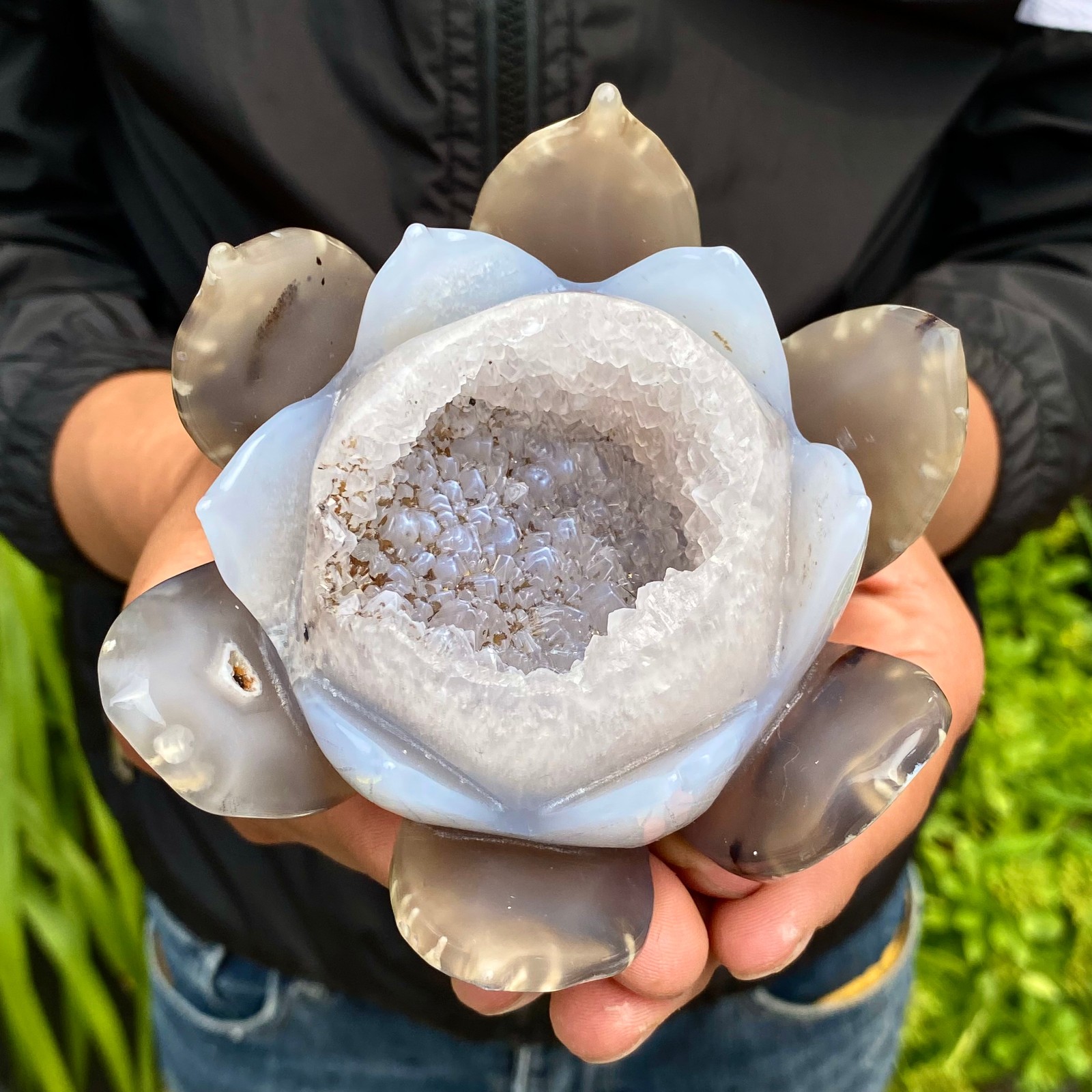 1.25LB Natural Agate Geode Carved Lotus Flower, Hand Carved Healing Crystal Home