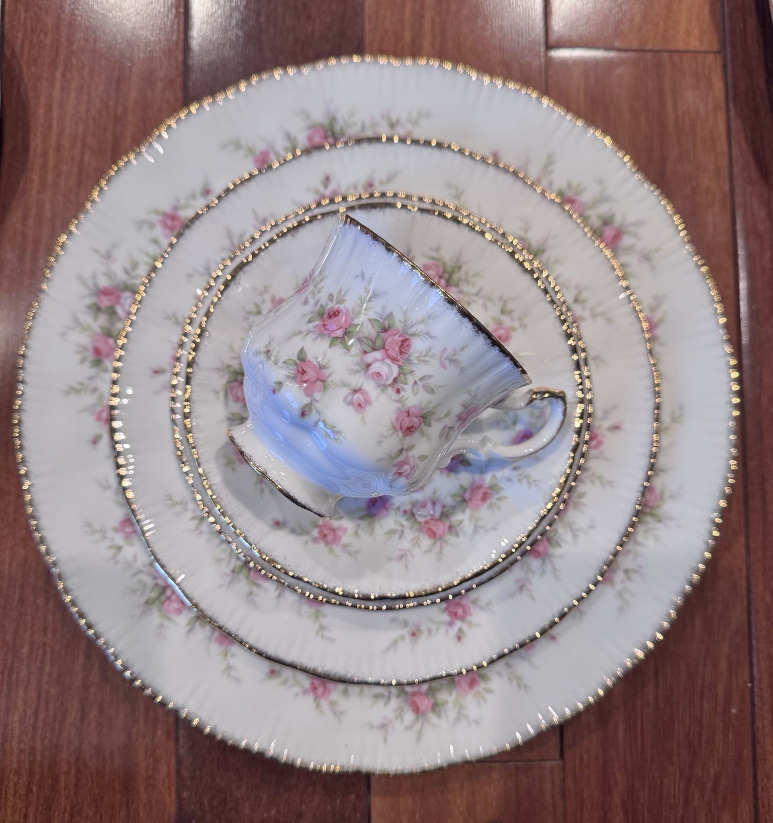 Vintage Paragon Victorian 54pc Dinnerware Set 22kt Gold Bone China England