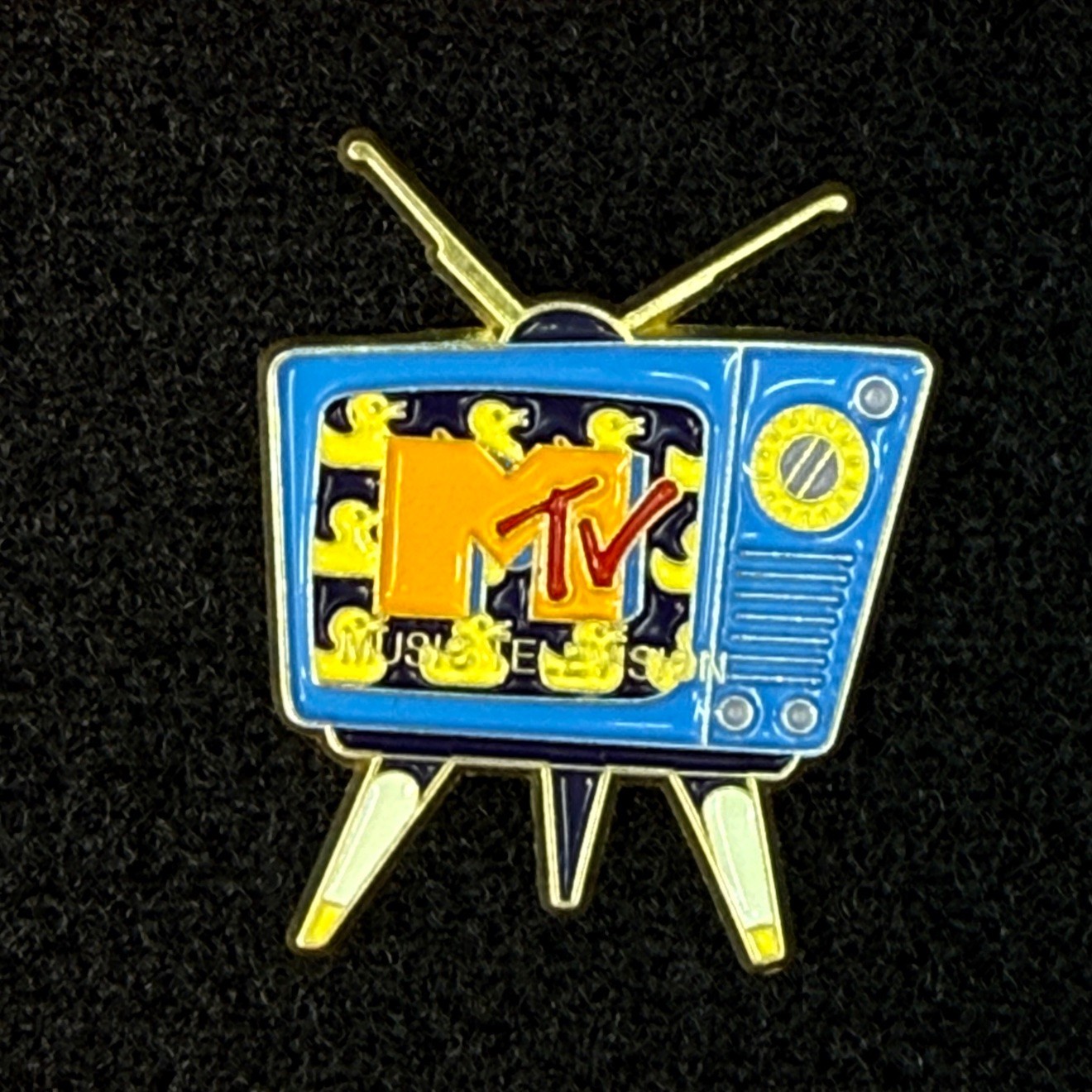 MTV Music Television Enamel Pin Retro TV Ducks Vintage 80s Logo Badge Collectors