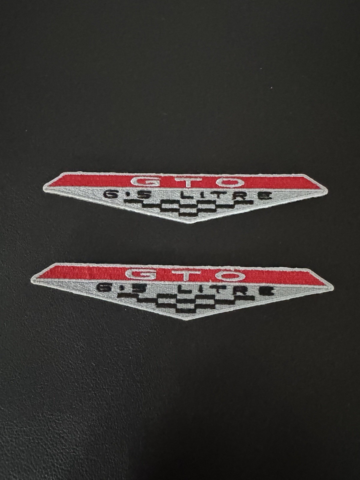 (2) PONTIAC GTO 6.5 LITRE CLASSIC MUSCLE CAR BADGE EMBLEM LOGO PATCH NEW 🏁
