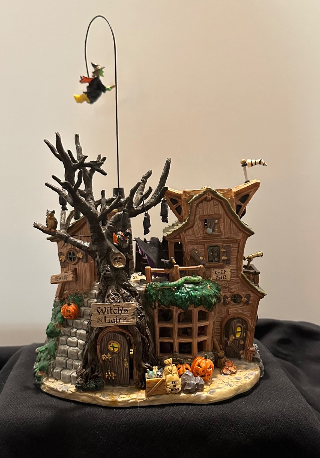 RETIRED 2004 Lemax Spooky Town Witch's Lair ANIMATED WITH MUSIC & LIGHTS  VIDEO