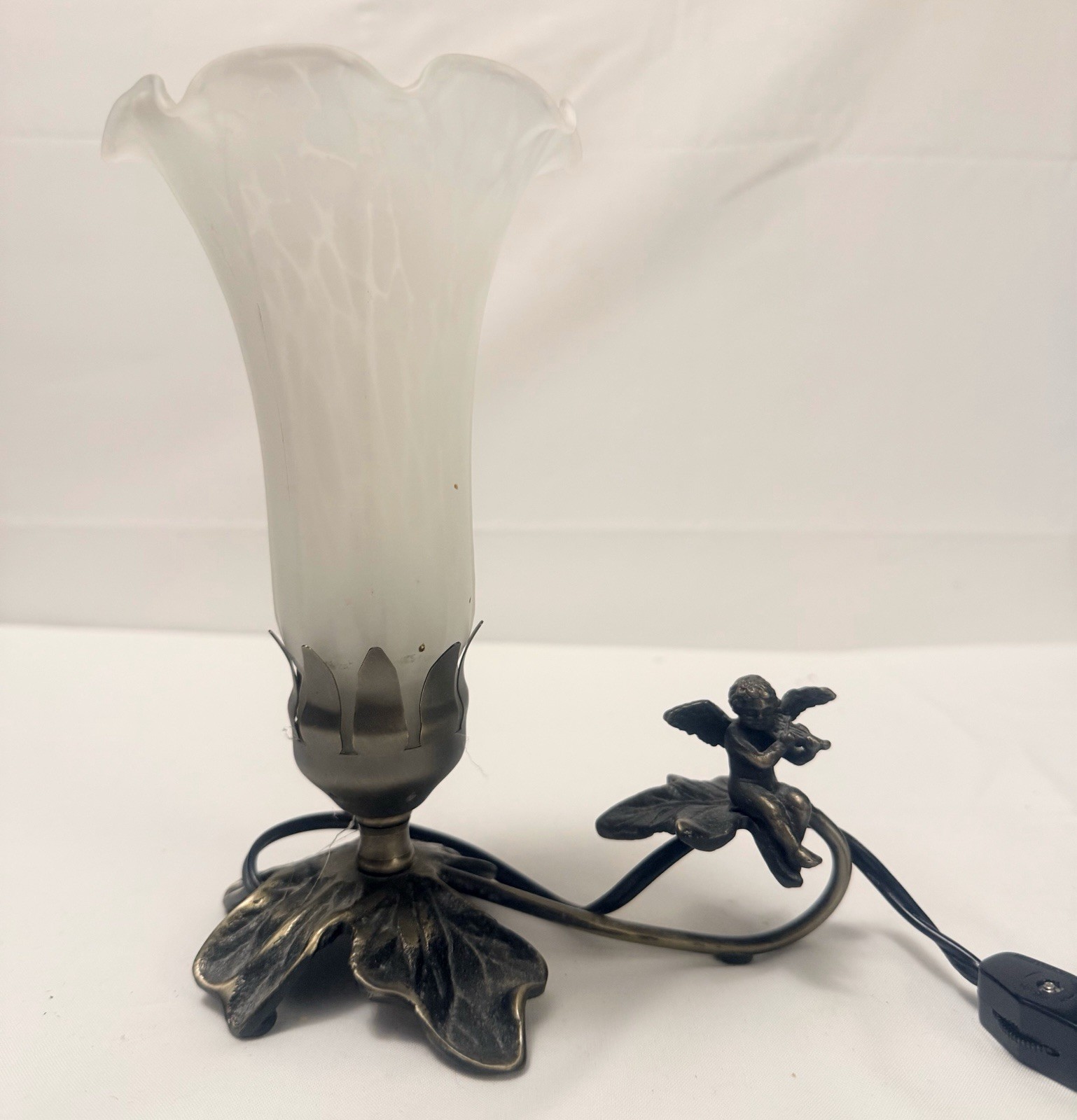 VTG Tulip/ Lily Lamp with Brass Cherub on Branch White Glass