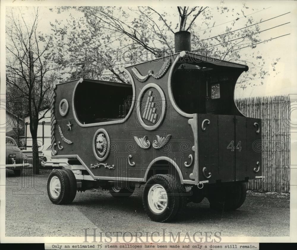 1975 Press Photo Circus calliope cart - mja69102 1975 Press Photo Circus calliope cart - mja69102