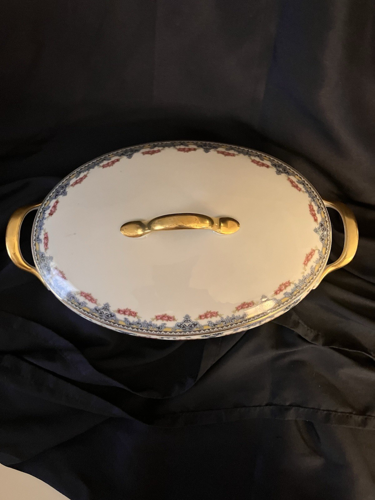 Jean Boyer Limoges BOJ91 Oval Covered Casserole Tureen Blue Pink Roses Gold Jean Boyer Limoges BOJ91 Oval Covered Casserole Tureen Blue Pink Roses Gold