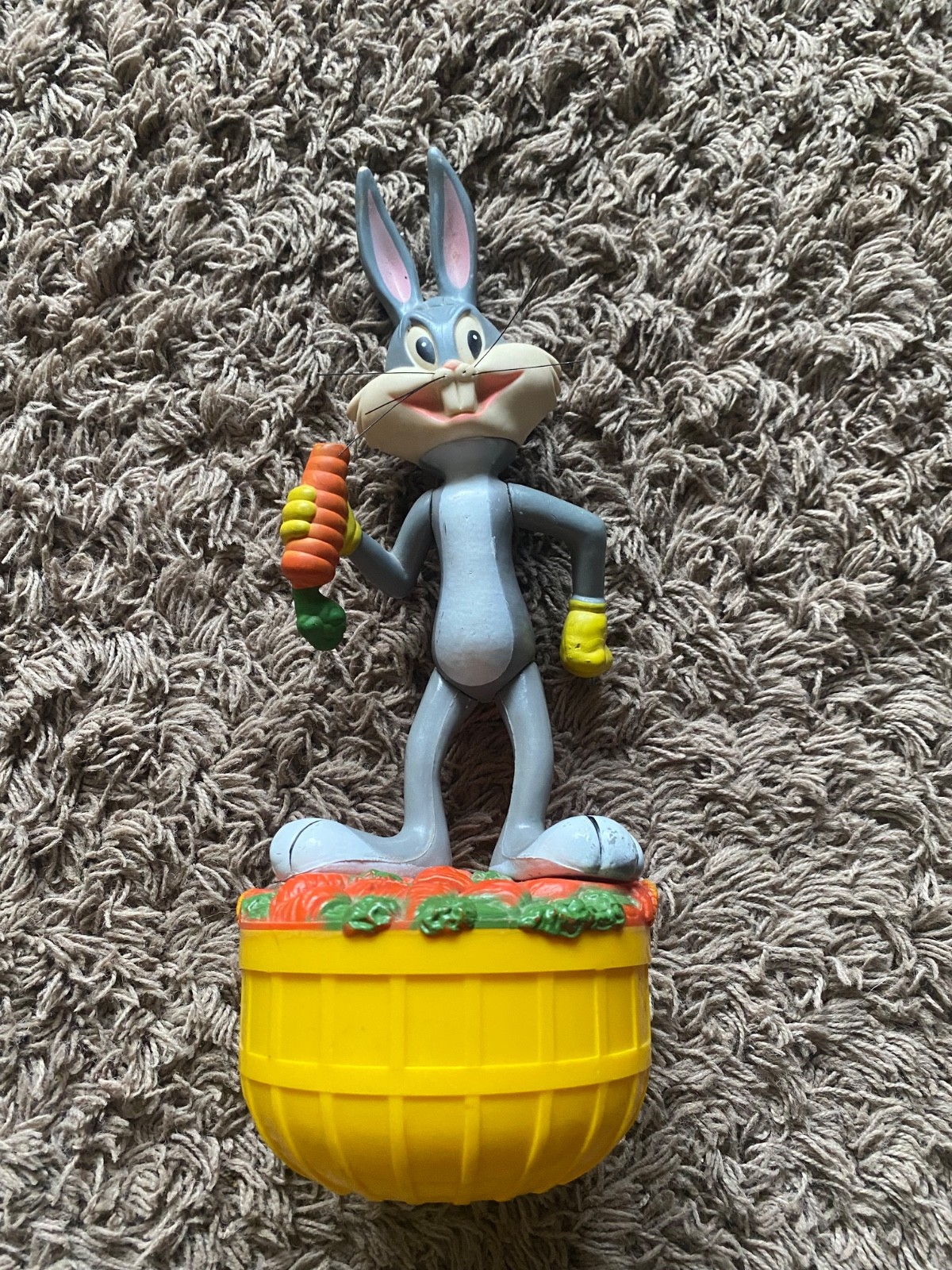 Vintage 1971 Dakin Bugs Bunny Bank Plastic bank Warner bro. No plug