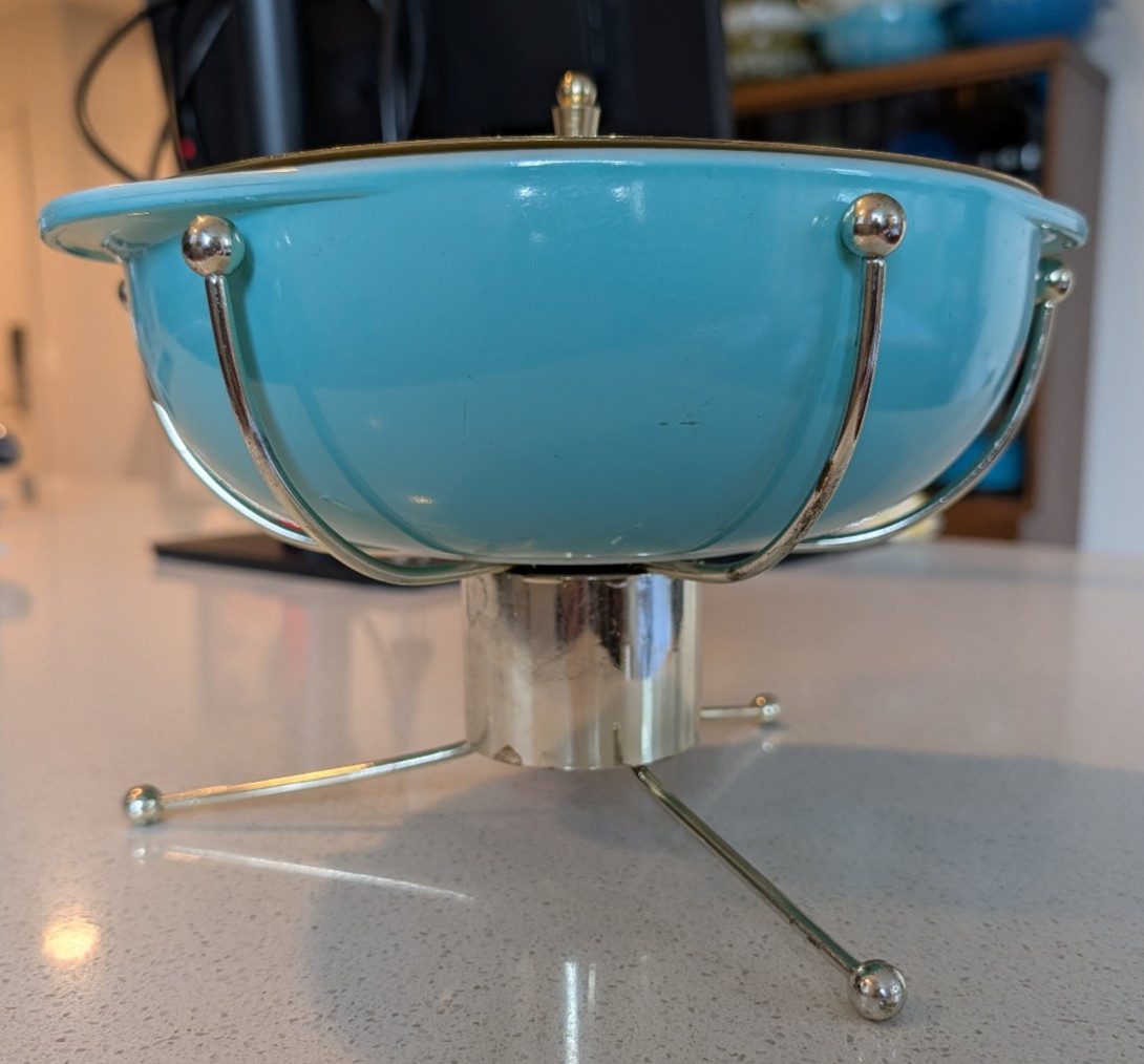 pyrex ufo 024 w/ turquoise base, brass cradle and lid