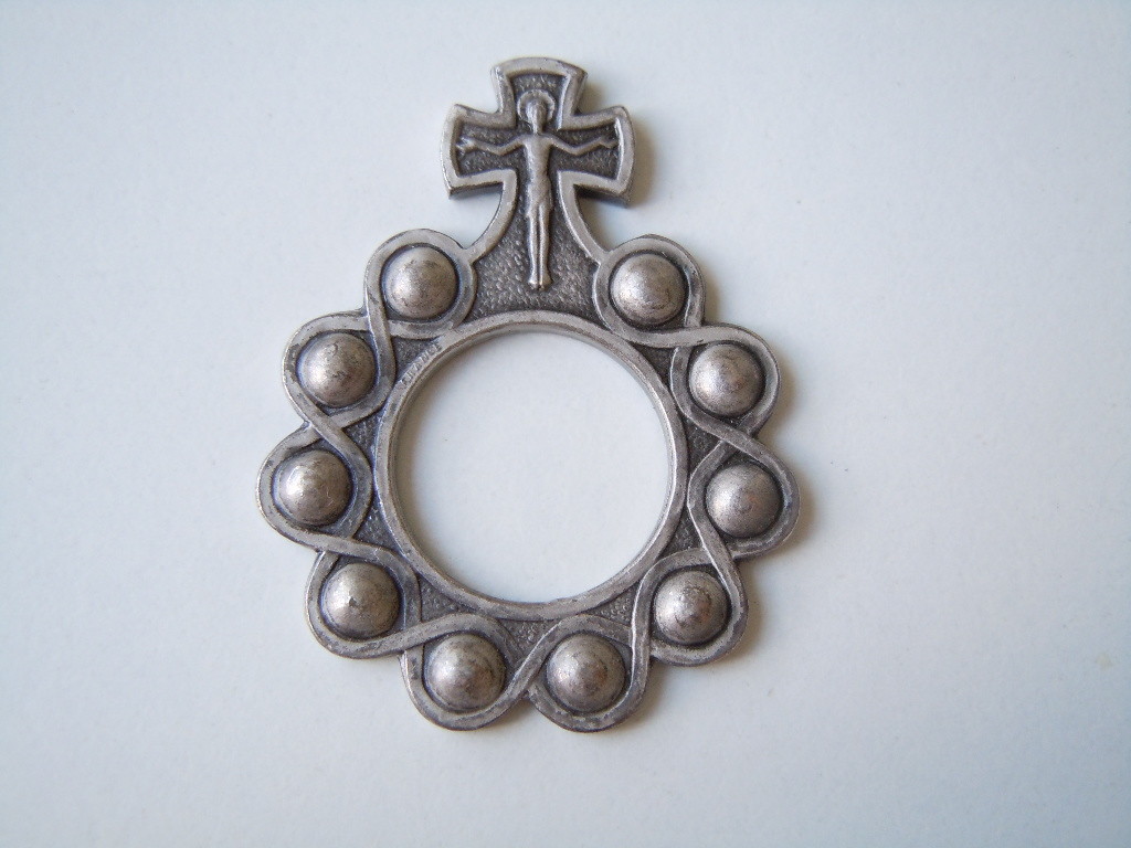 Prayer Ring Silver-Tone Metal Ave Maria Cross 11,0 g 4,4 x 3,4 cm Prayer Ring Silver-Tone Metal Ave Maria Cross 11,0 g 4,4 x 3,4 cm