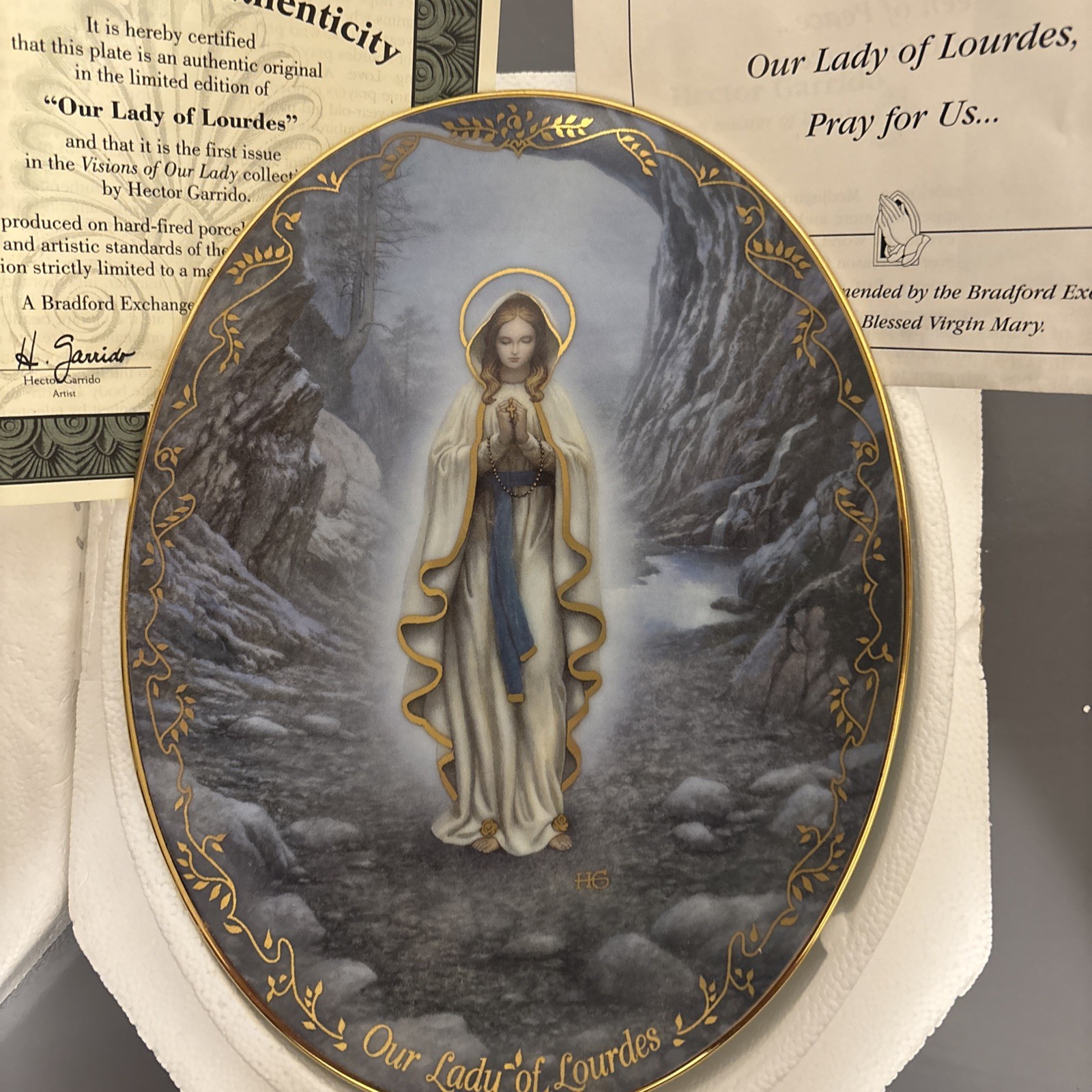 Collectable Our Lady of Lourdes - First Plate in Our Lady Series Bradford Exch