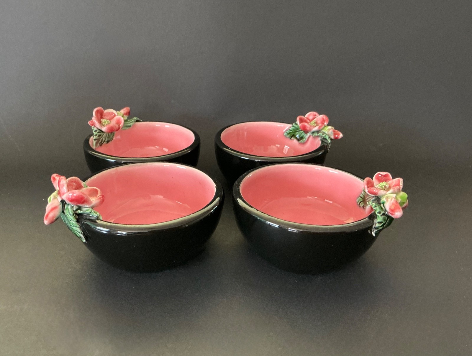 Rare Vintage Keramos Sevre France x4 Slipware Small Bowls Flowers 1950s Majolica