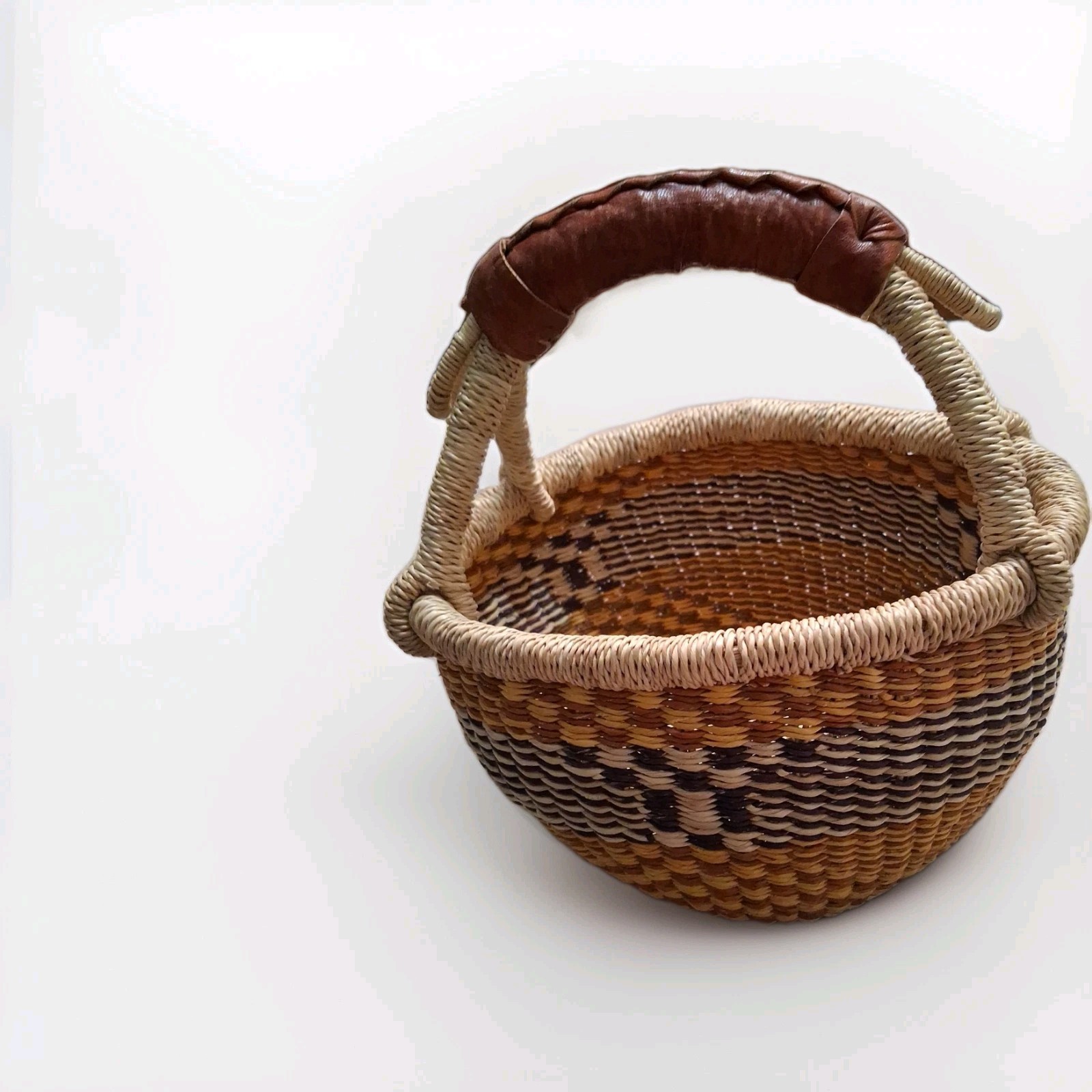 Vintage BOLGA Ghana African Handwoven Alaffia Basket Leather Wrapped Handle, SM.