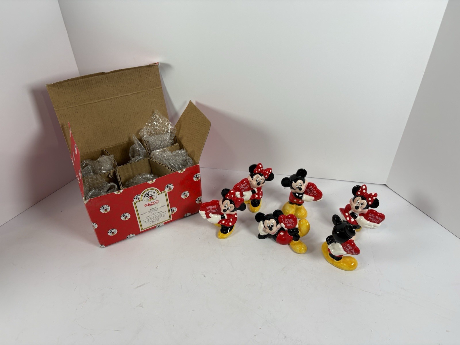 Enesco Disney Mickey Minnie Figurines Set 6 Valentines Hearts Classic