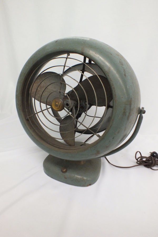 Vintage Vornado Fan B28C1-1 Modern Industrial Design Fan Honest Original