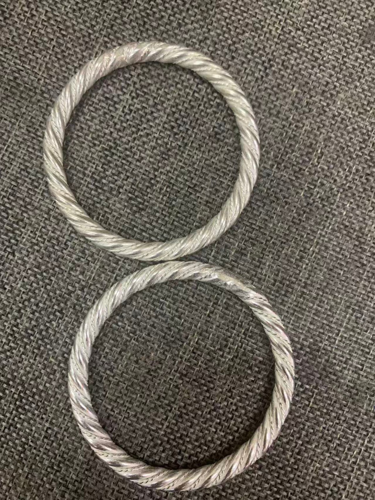 2Pcs WOW Tibetan Silver Hand Made Bangle Bracelets 