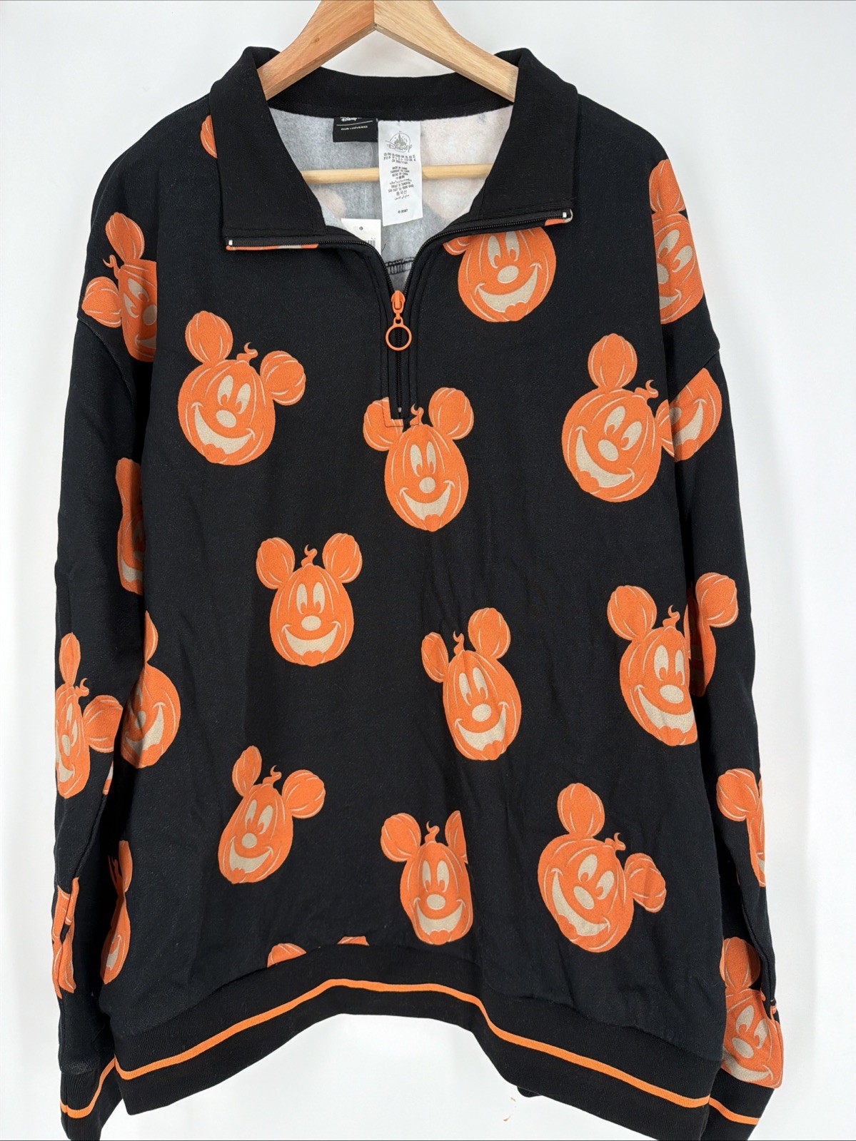 Disney Our Universe Sweater Adult XL Black Halloween Mickey Mouse Pumpkin NWT
