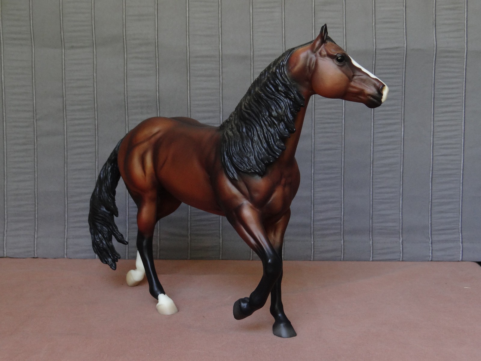 Breyer Trad. Western Stock Horse Stallion -*JCPenney SR 2010 Exclusive* Breyer Trad. Western Stock Horse Stallion -*JCPenney SR 2010 Exclusive*
