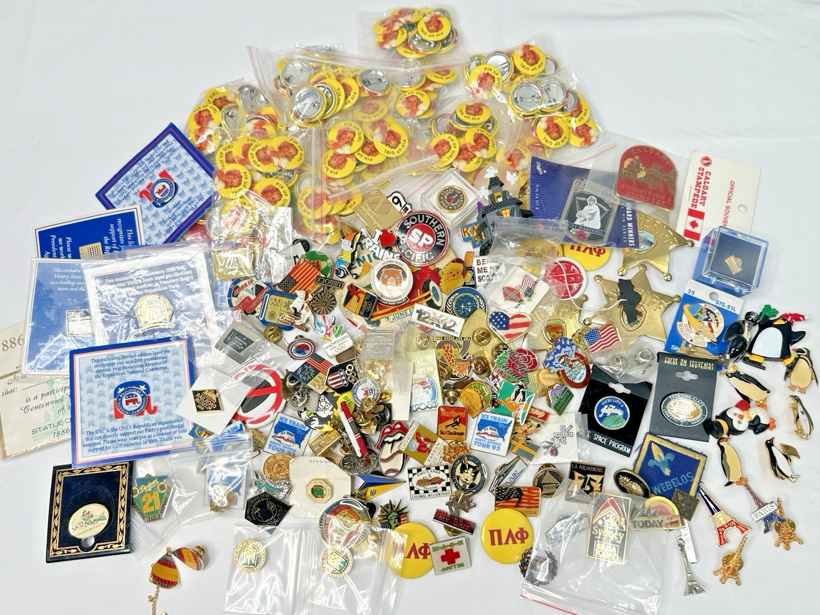 Huge VTG Lapel Pin/Button Lot 2 + Lbs Novelty Souvenir Advertising - RARE Pieces
