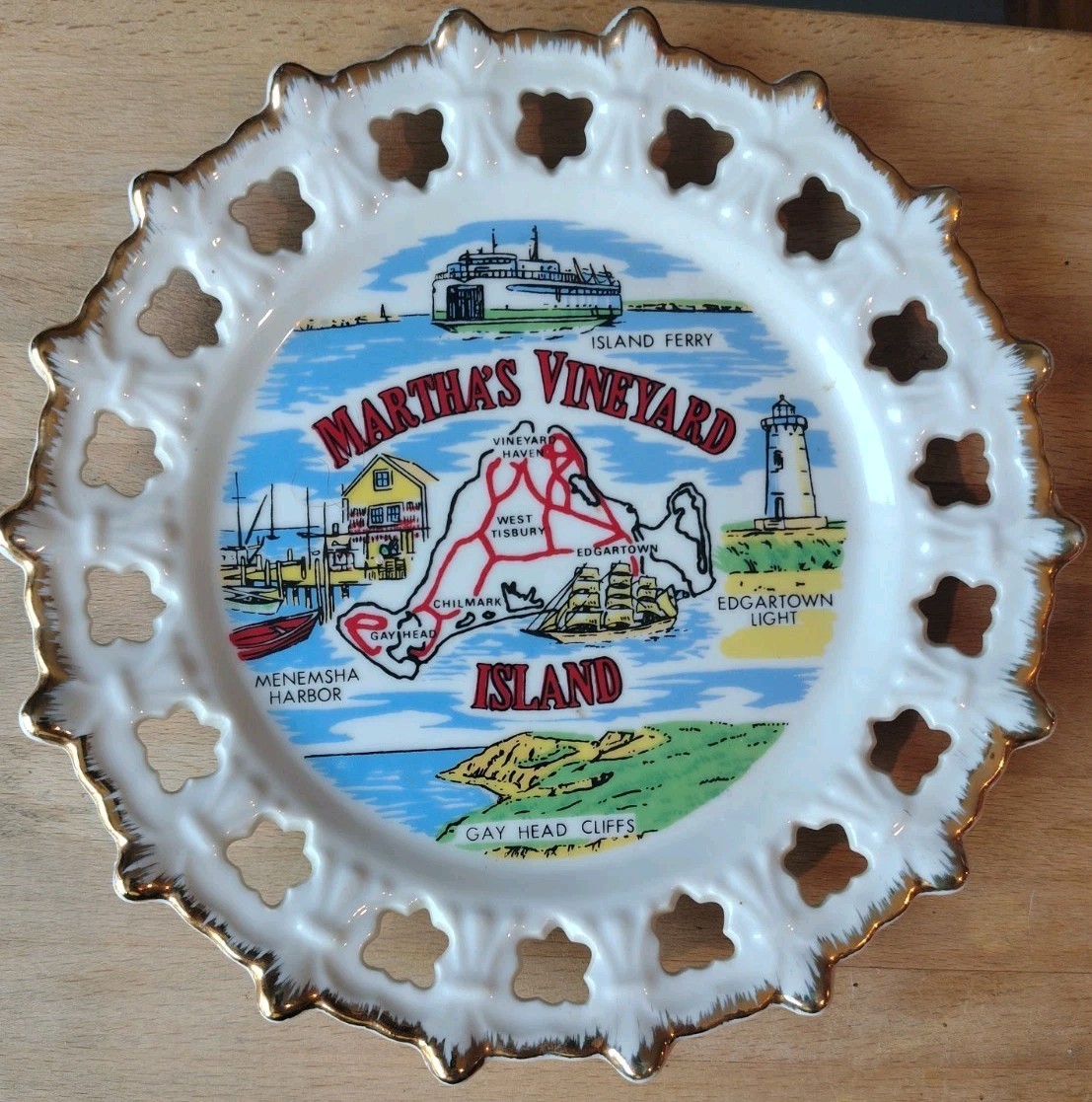 Vintage Danco Marthas Vineyard Souvenir Plate Map Ribbon Border Cutout Gold Trim