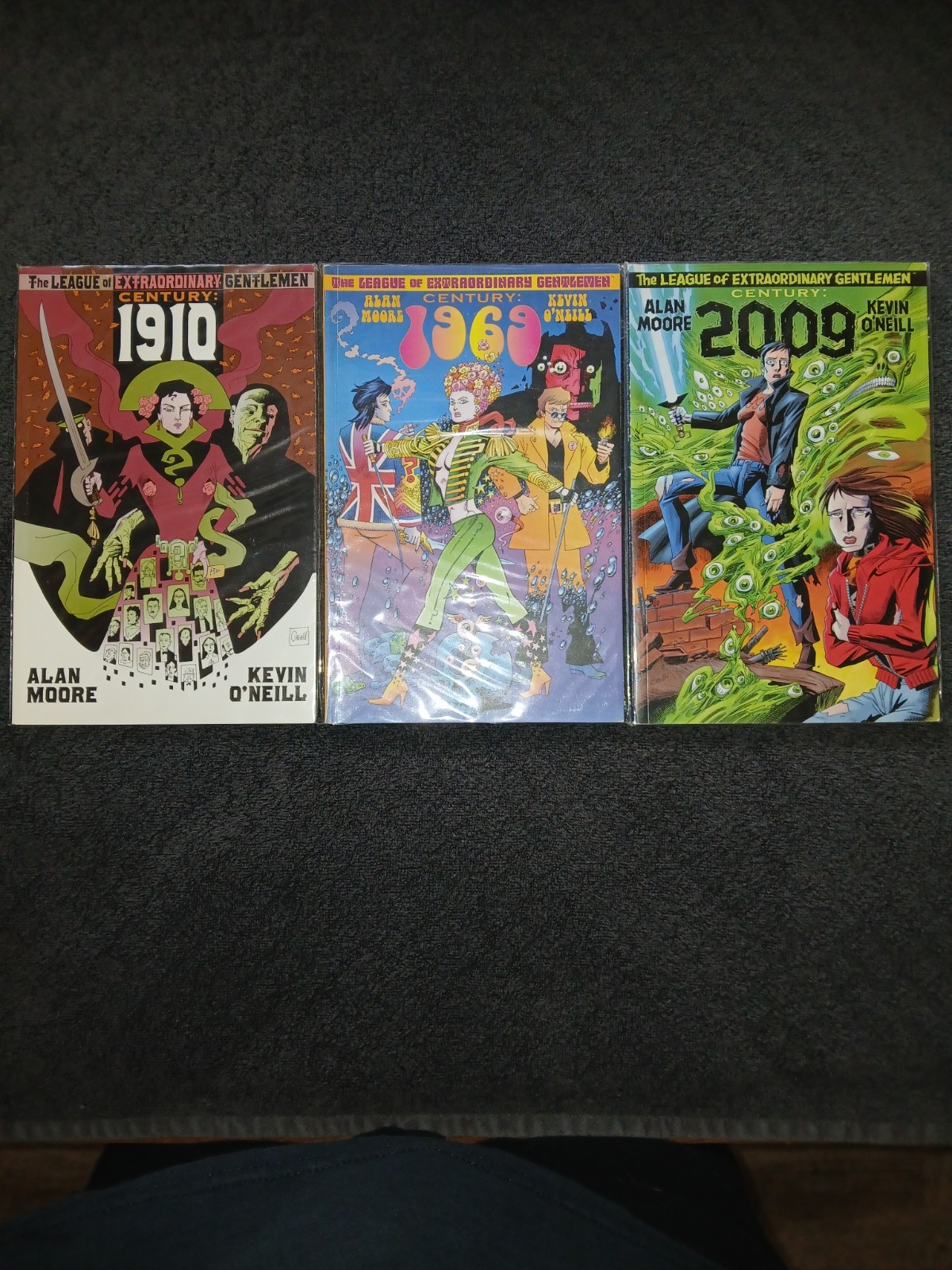 The League Of Extraordinary Gentlemen Lot: Century 1910, 1969, and 2009. Set. The League Of Extraordinary Gentlemen Lot: Century 1910, 1969, and 2009. Set.